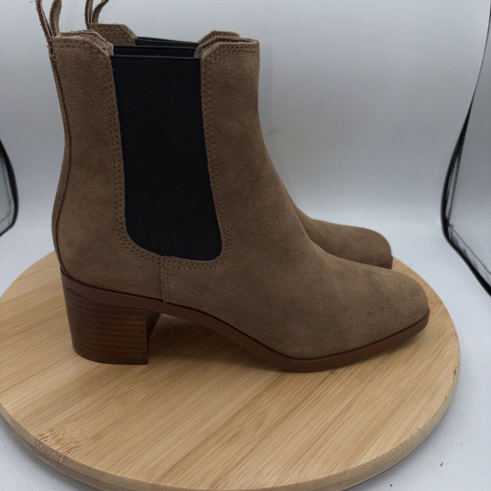 Steve Madden Rockwell Chelsea Boots Womens 7M Tan Suede Leather Pull On - Picture 2 of 9
